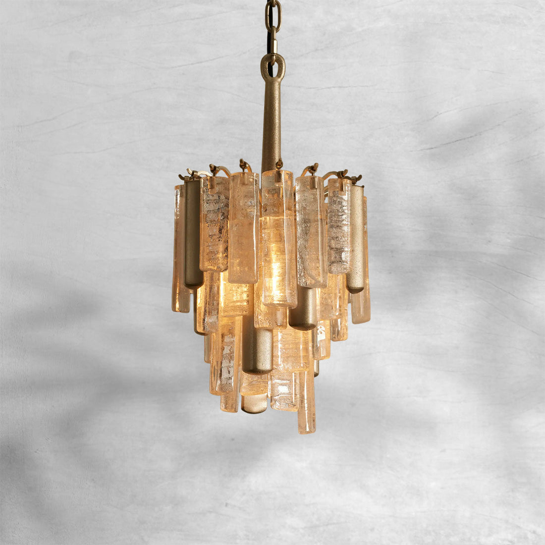 Neve Pendant