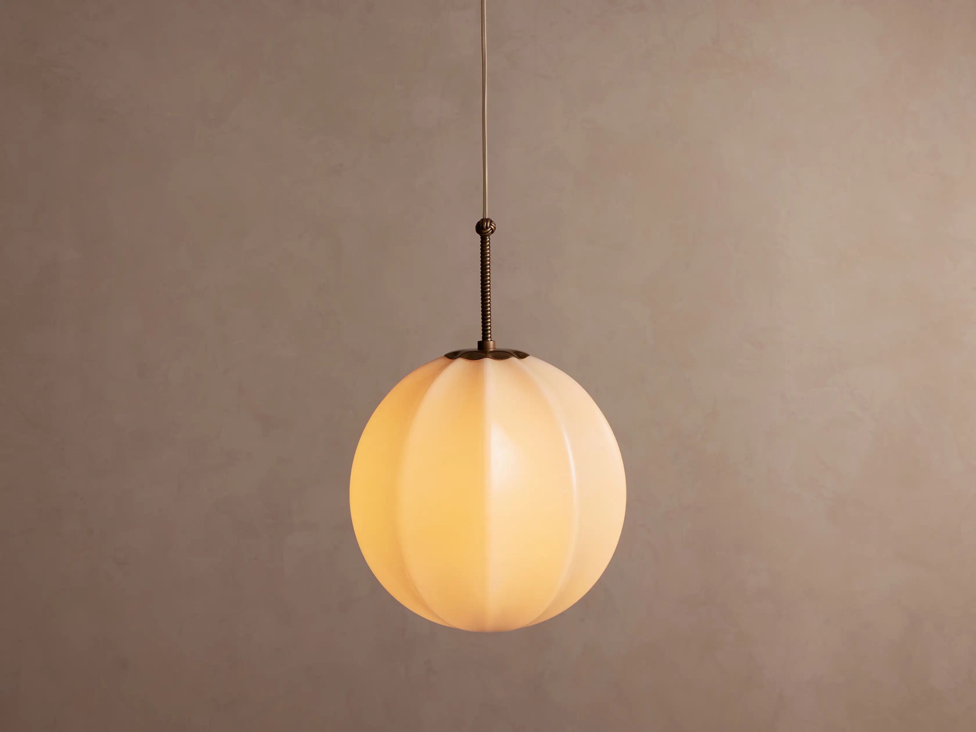 Agnes Pendant