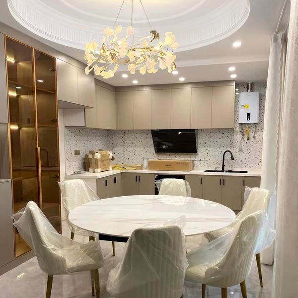 TLL Ginkgo Ceramic Circle Chandelier
