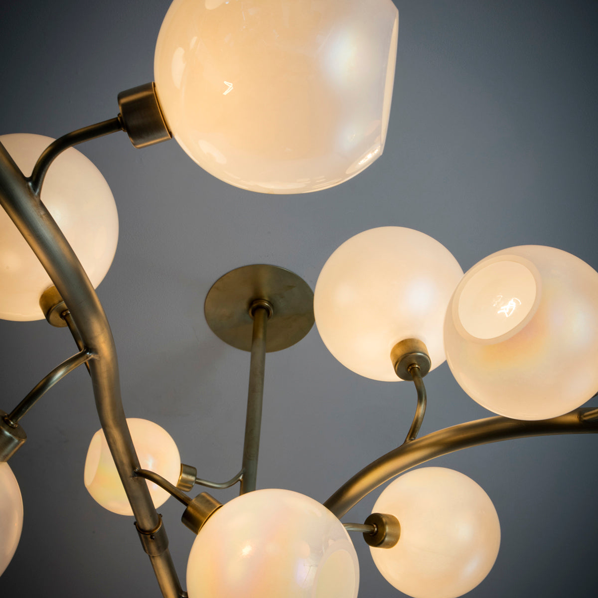 Contemporary Hand-blown Glass Globes Branch Chandelier for Dining Room Living Room and Kitchen Island