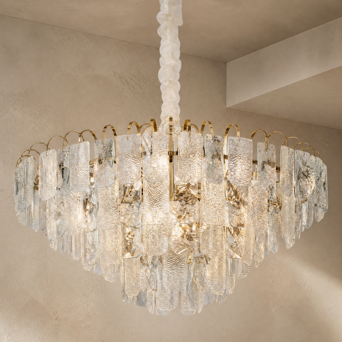 Madreperla Crystal Chandelier — product photo