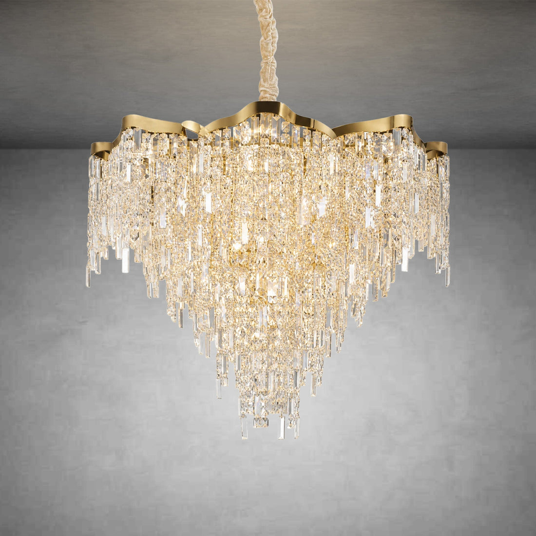 Pianeta Crystal Chandelier — product photo
