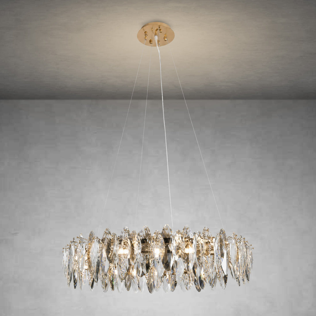 Rugiada Crystal Chandelier — product photo
