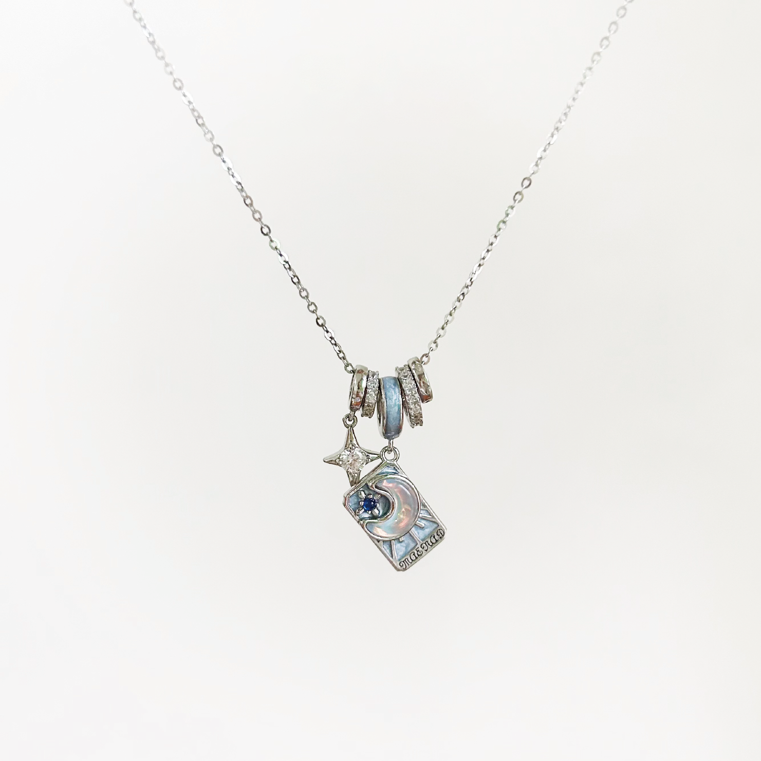 II THE HIGH PRIESTESS Tarot Card Pendant