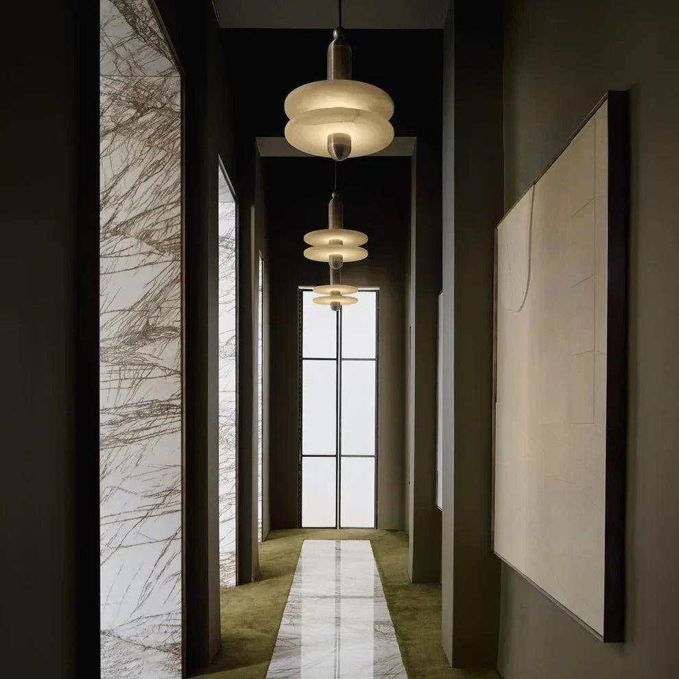 Alabaster Comet Pendant Lamp - D 40cm x H 45cm / ∅ 15.7″ x H 17.7″BlackWarm LightTrivellolab