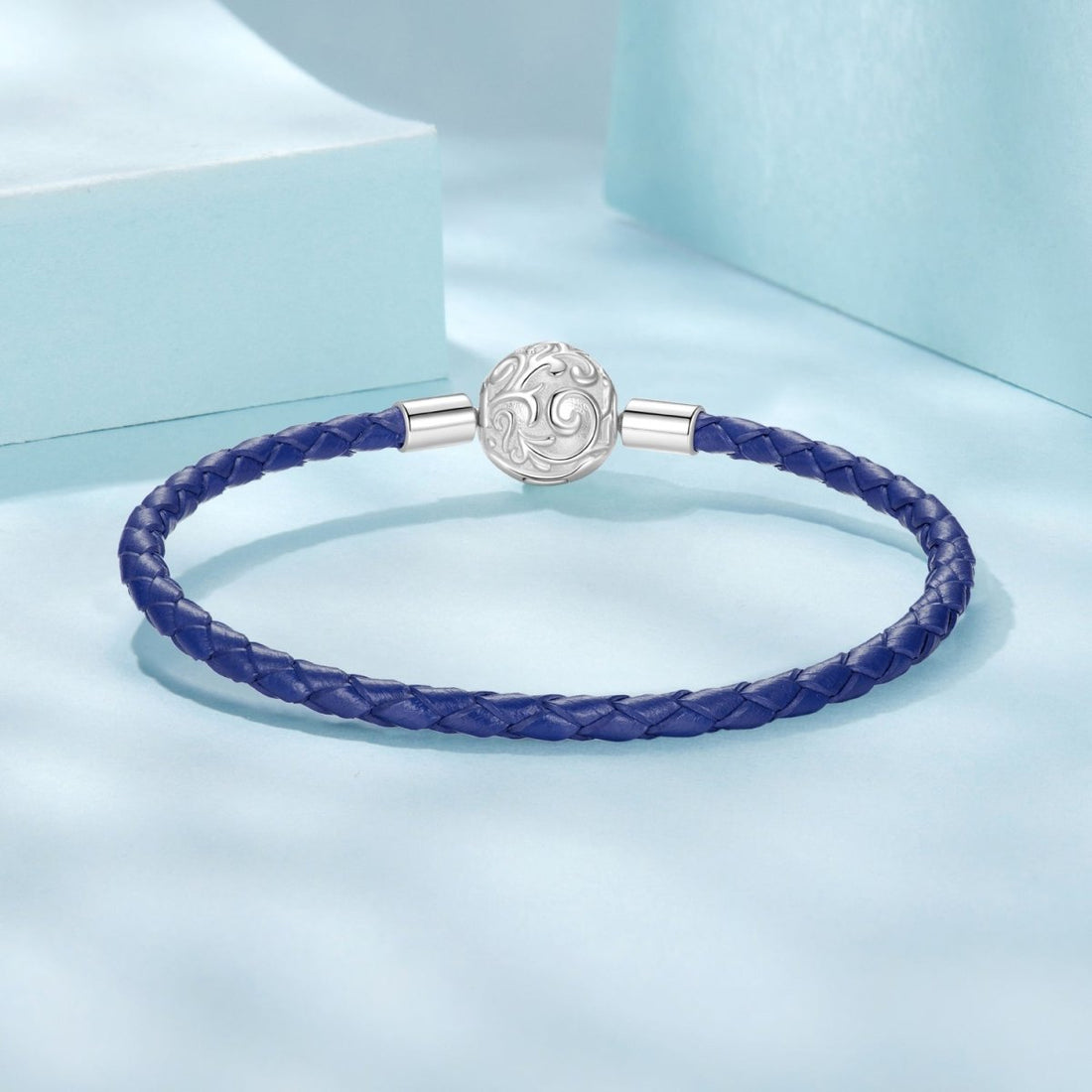 Trivellolab Blue Swirl Clasp Leather Charm Bracelet