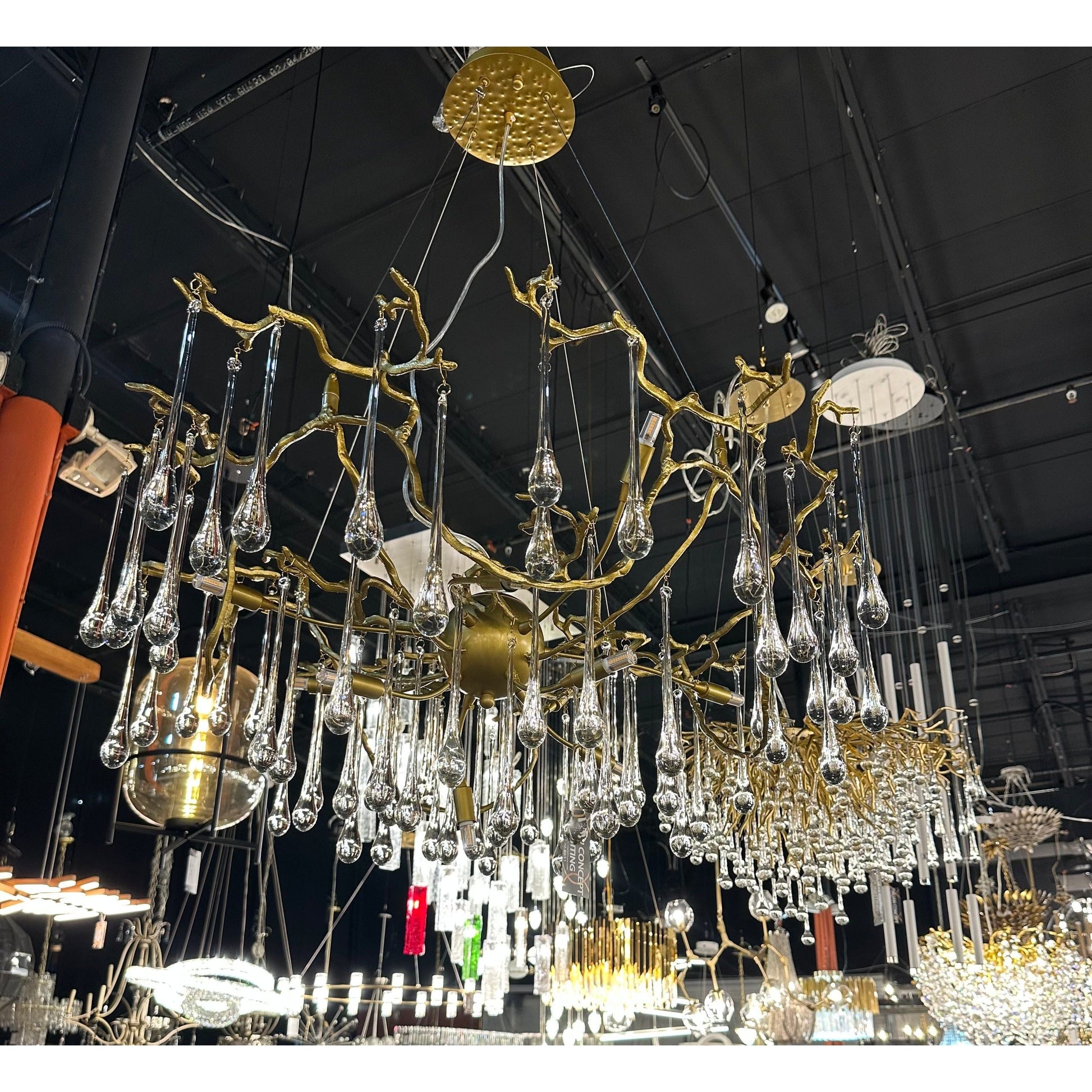 Dawn Teardrop Branch Brass Round Chandelier - 26" diameterClear GlassTrivellolab