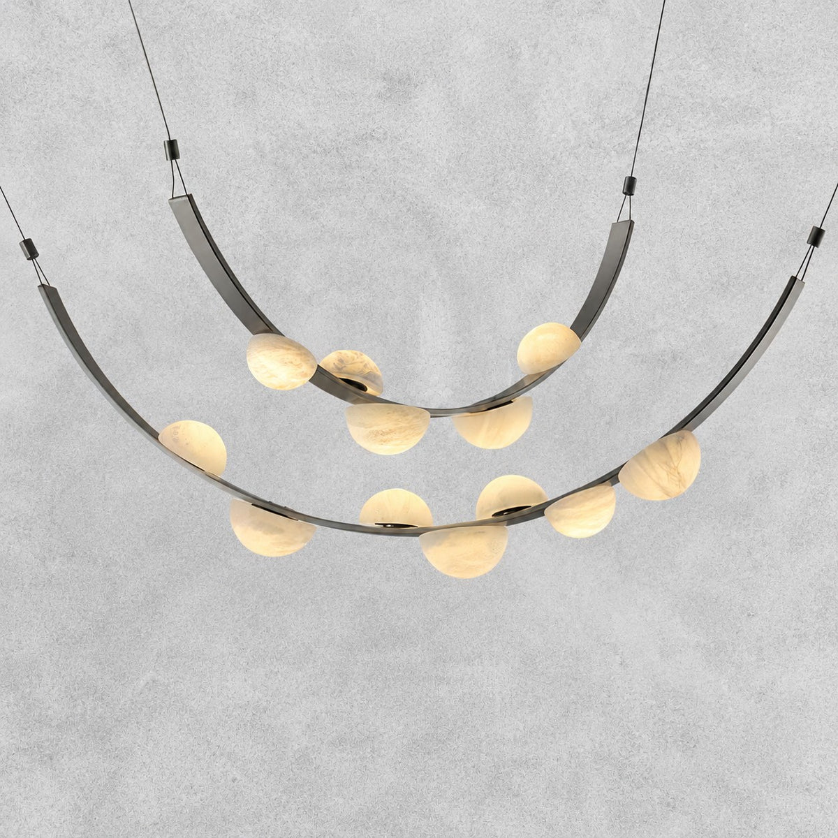 Dew Drops Alabaster LED Chandelier – Black White Warm Light