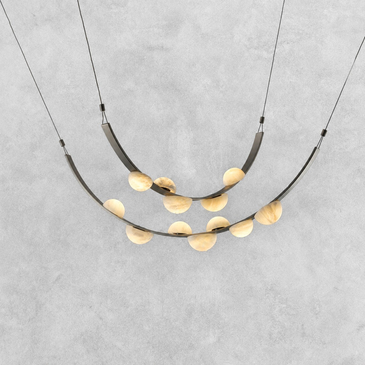 Dew Drops Alabaster LED Chandelier – Black White Warm Light