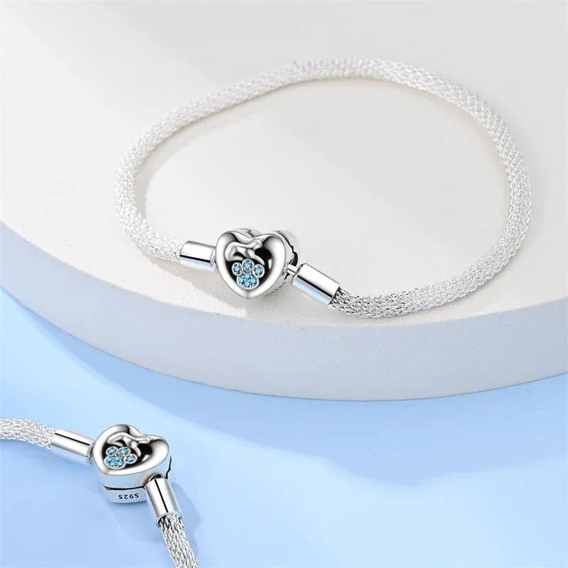 Trivellolab Elegant Heart Clasp Bracelet with Blue Paw Gemstones