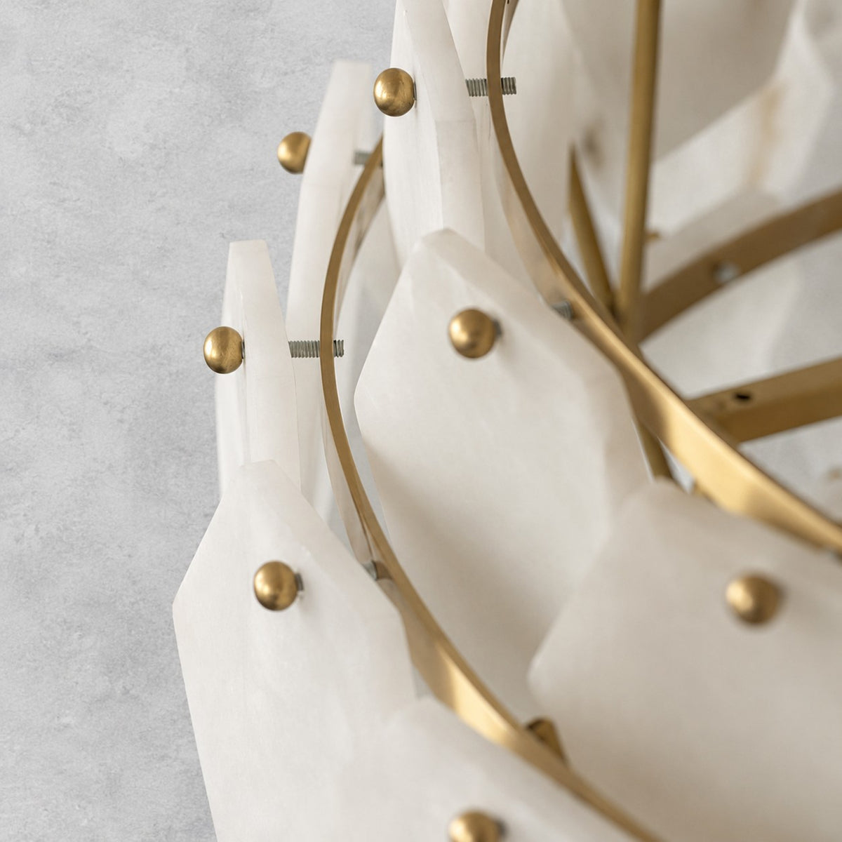 Hexa Cloud Gold & White Alabaster Pendant Light– 23.6" Diameter
