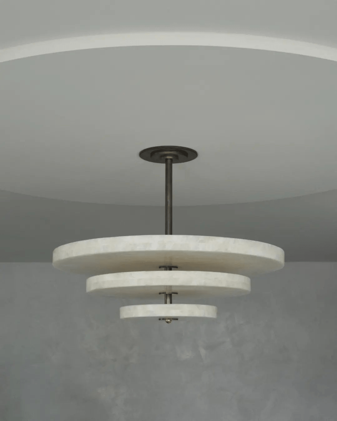 Ice Queen Alabaster Chandelier - ∅ 33.5″ x H 17.7″Bronze & WhiteWarm LightTrivellolab