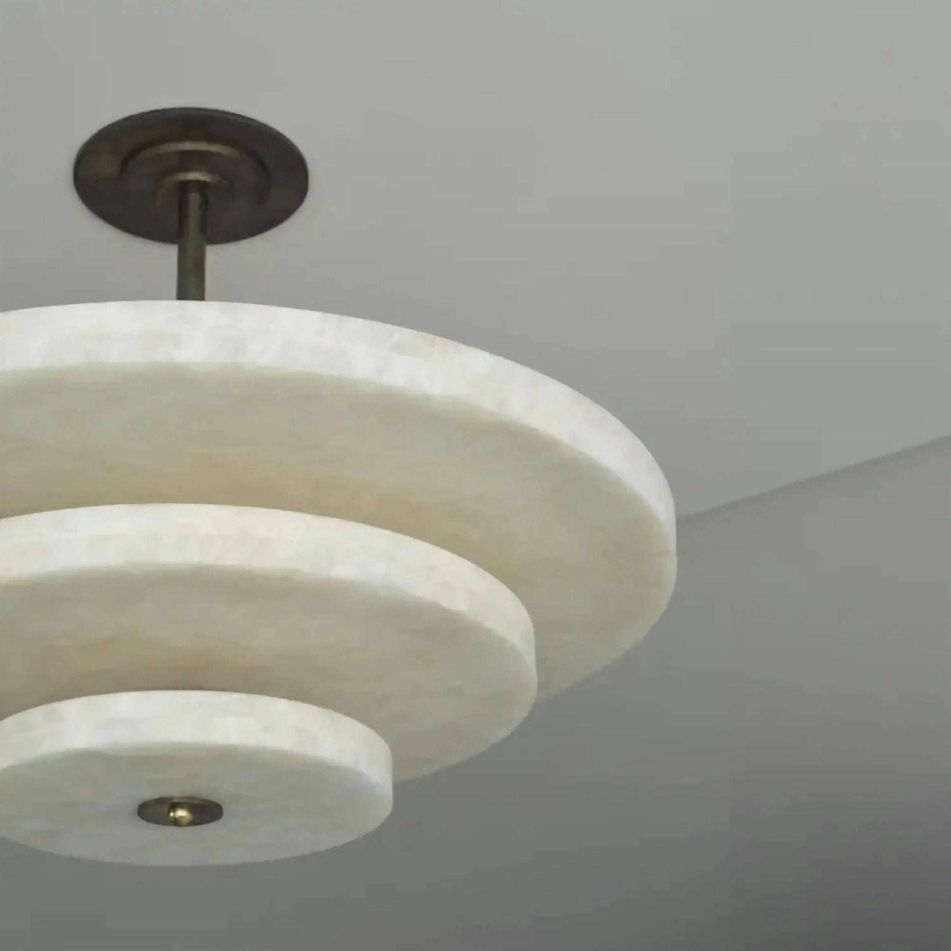 Ice Queen Alabaster Chandelier - ∅ 33.5″ x H 17.7″Bronze & WhiteWarm LightTrivellolab