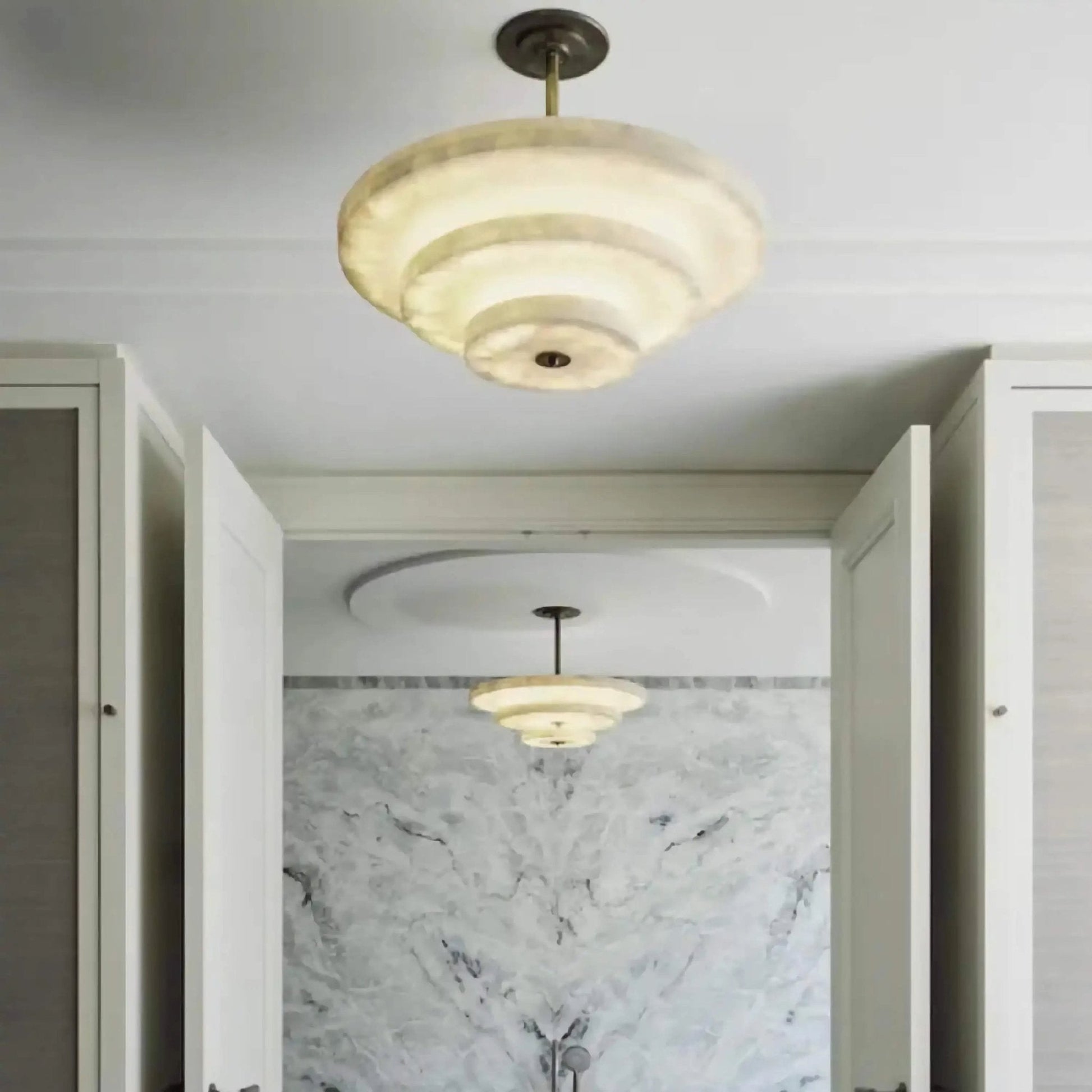Ice Queen Alabaster Chandelier - ∅ 33.5″ x H 17.7″Bronze & WhiteWarm LightTrivellolab