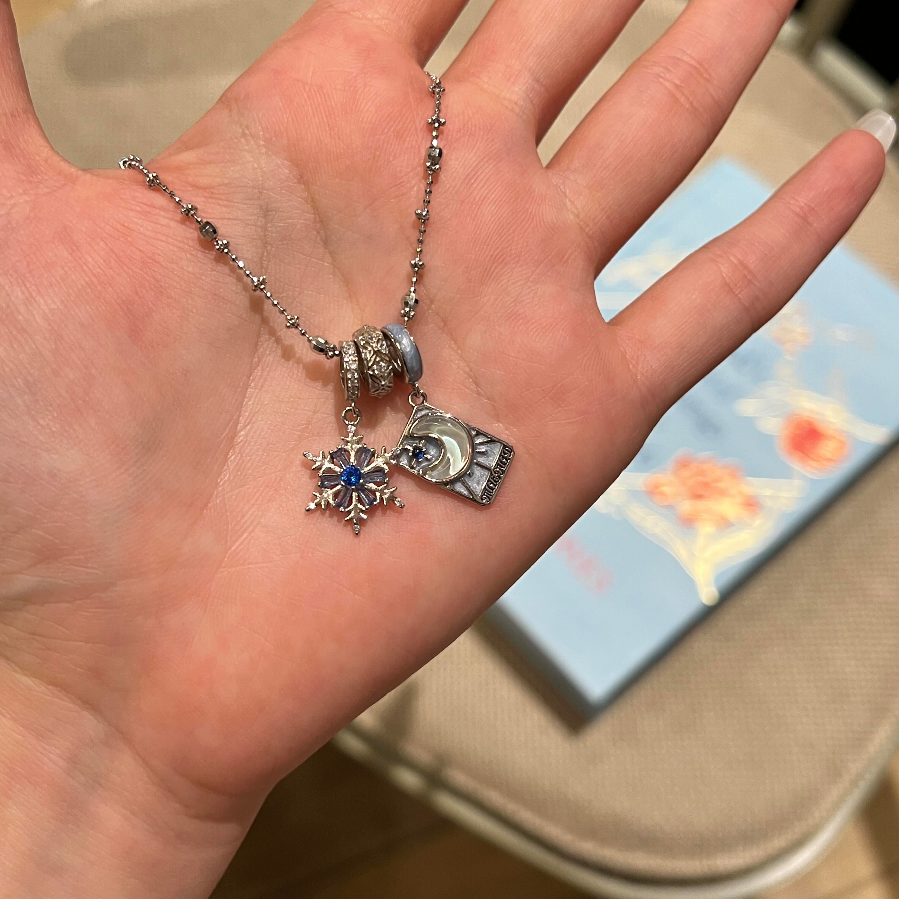 II THE HIGH PRIESTESS Tarot Card Pendant