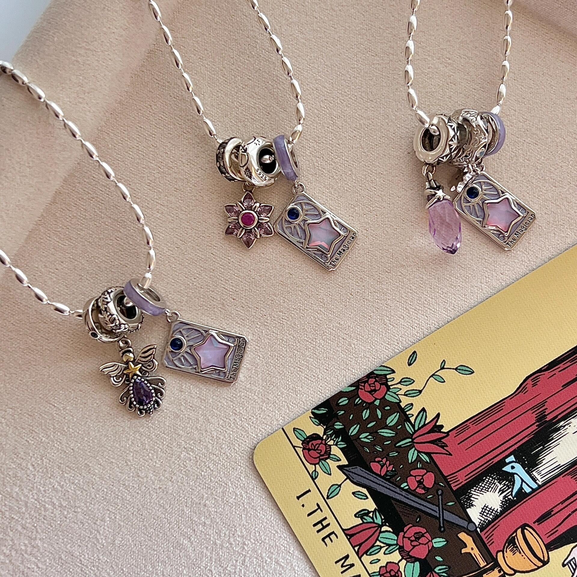 I THE MAGICIAN Tarot Card Pendant