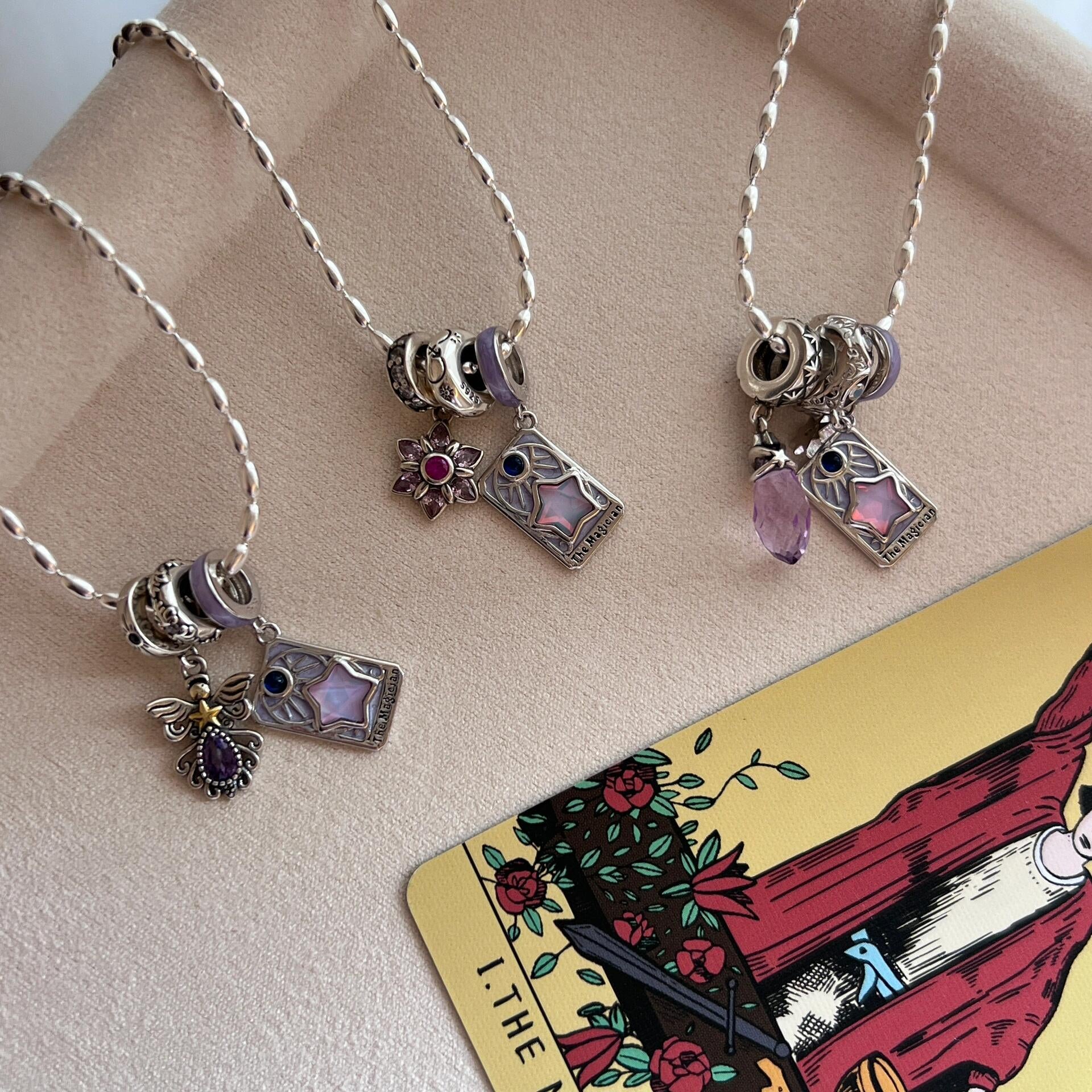 I THE MAGICIAN Tarot Card Pendant