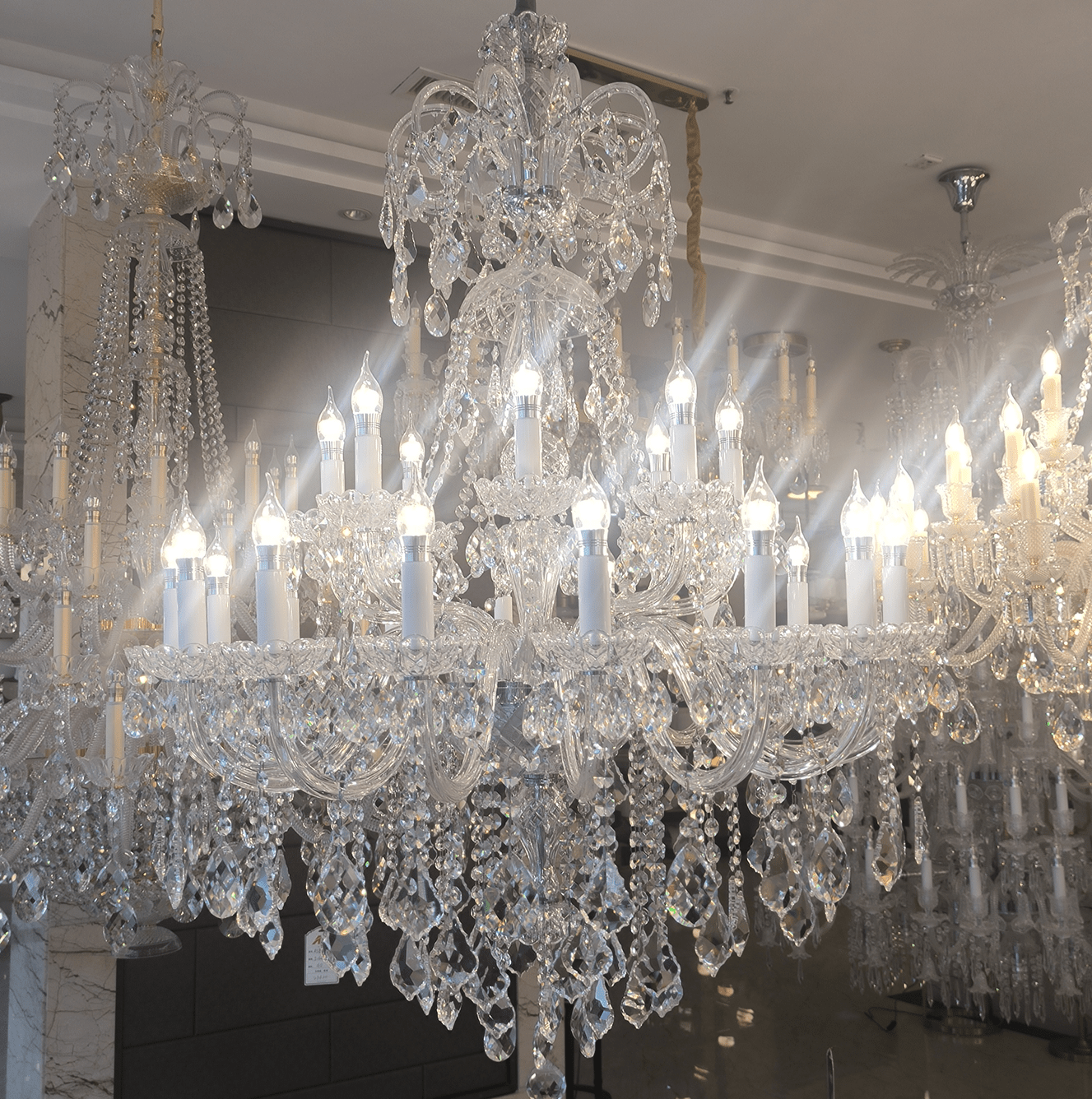 Luxury Classic Clear Crystal Chandelier for Foyer/Staircase/Entryway/Hallway - 24 Lights/D39.4"*H50.4"Warm LightTrivellolab