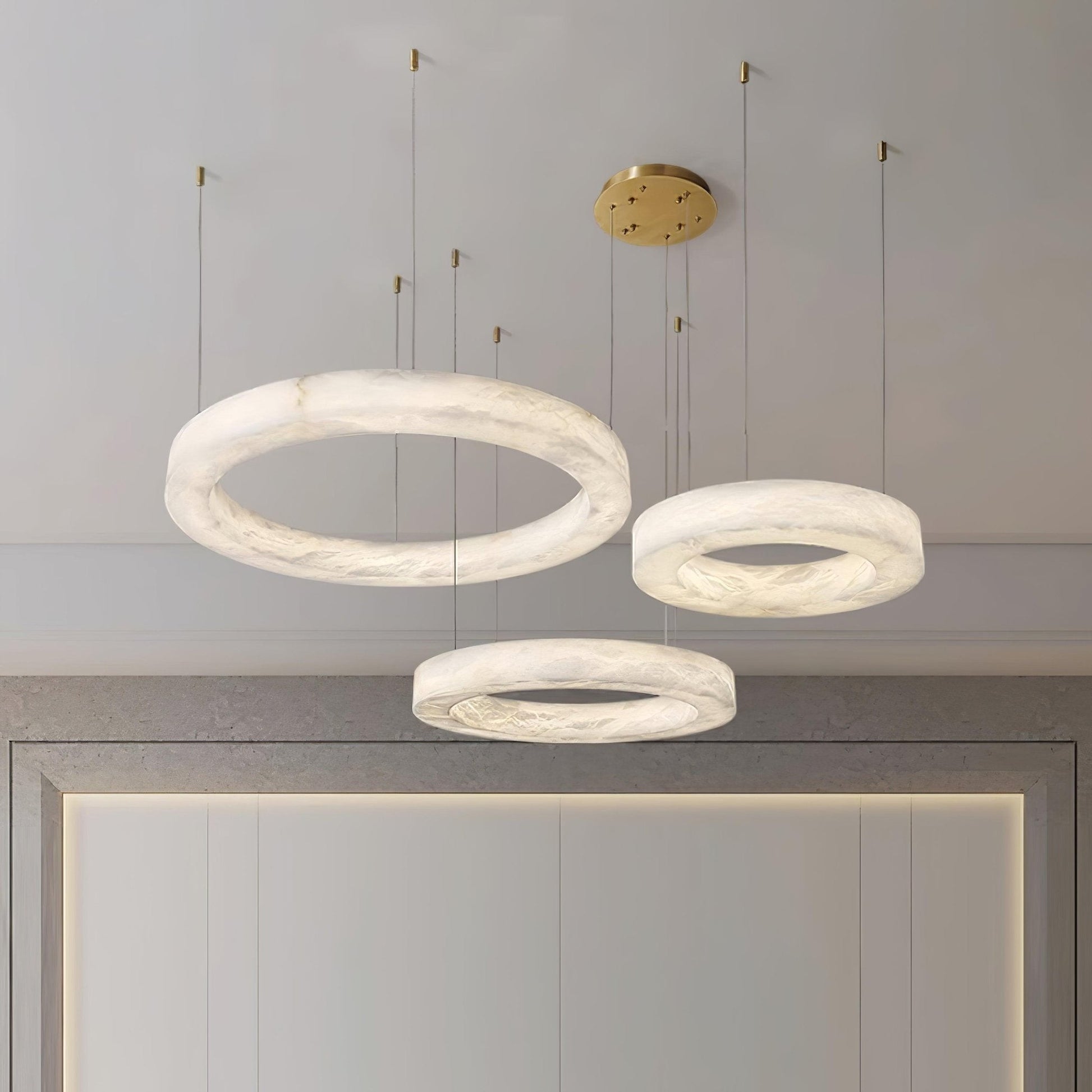 Marika Alabaster Chandelier - 3 Rings S 19.6″+23.6″+31.5″ / 50cm+60cm+80cmBrass & White AlabasterWarm WhiteTrivellolab