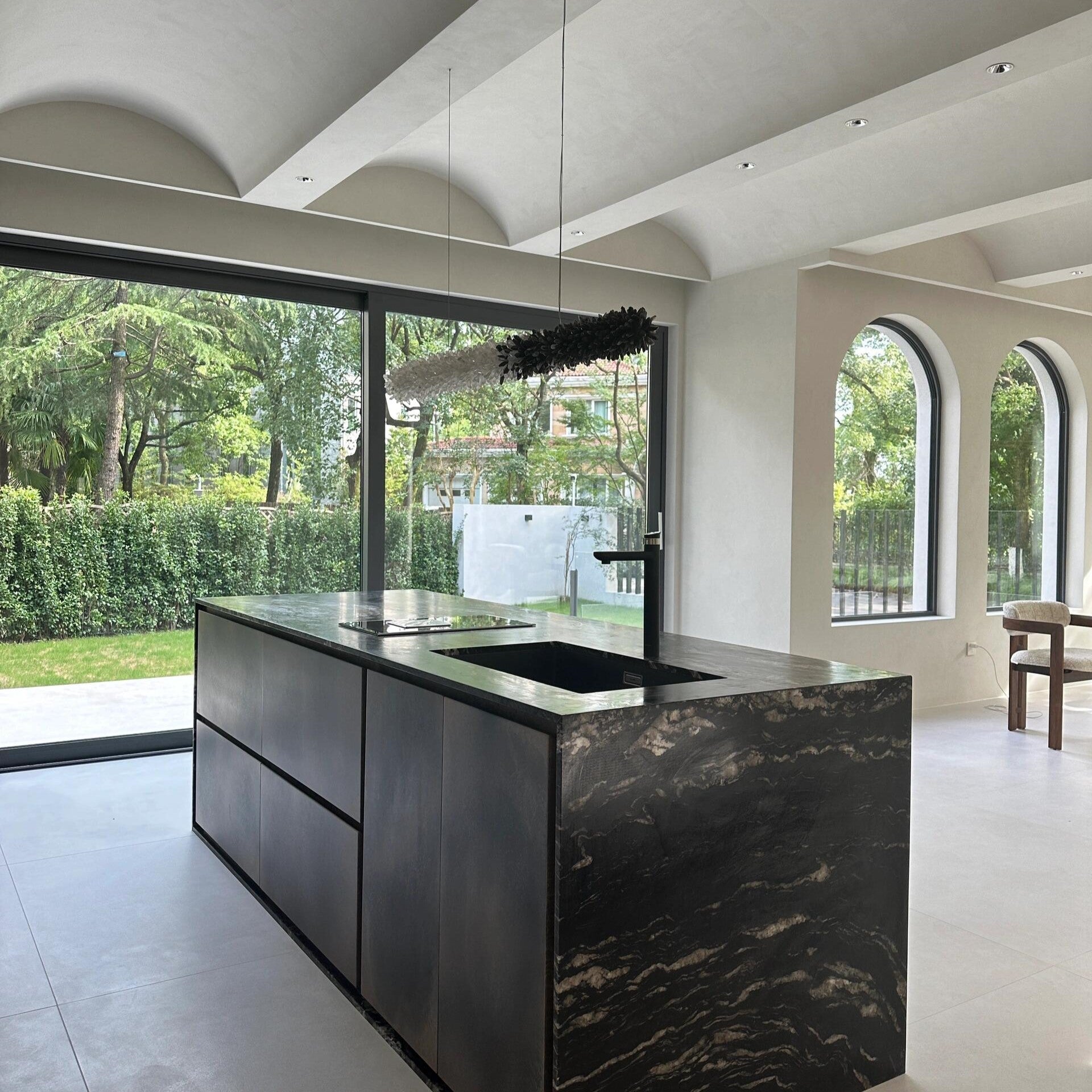 Modern Linear Natural Crystal Stick Chandelier - CustomizedWarm LightTrivellolab
