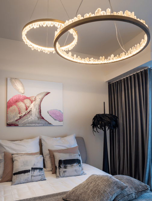 Modern Style Rings Brass & Natural Quartz Crystal Chandelier in Brass/Black Finish - 1 Tier / D23.6" * H4"BrassWarm LightTrivellolab