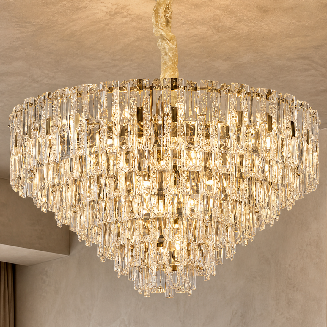 Notturno Crystal Chandelier — product photo