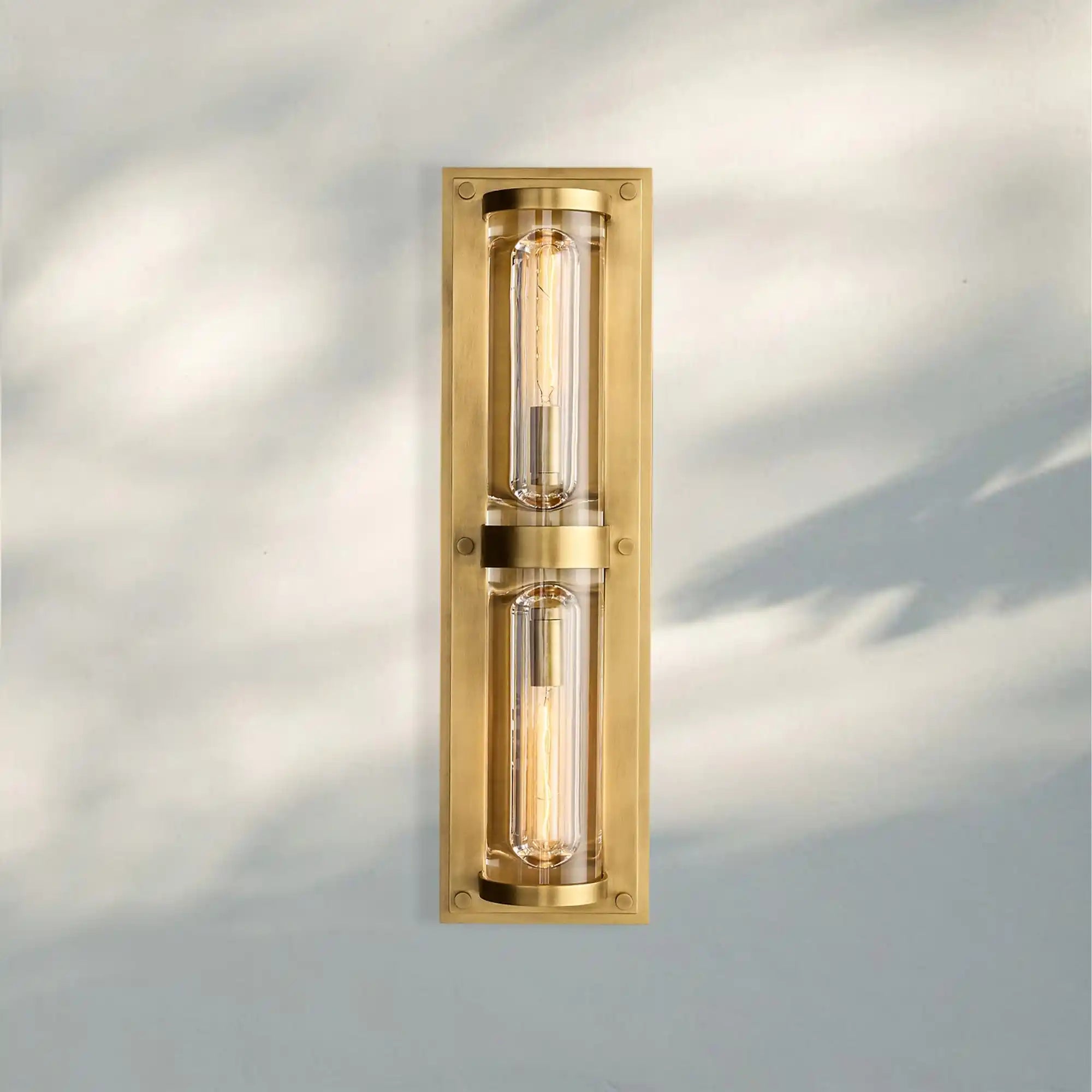 Saver Round Linear Sconce