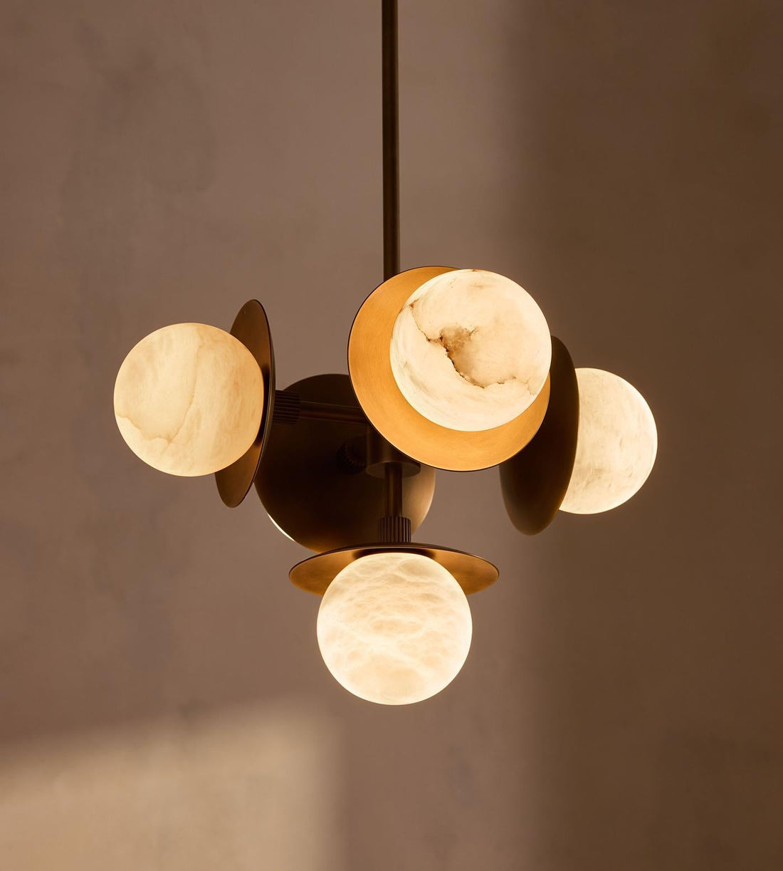 Snowflake Alabaster Orb Chandelier - ∅ 15″ x H 59″Bronze & WhiteTrivellolab