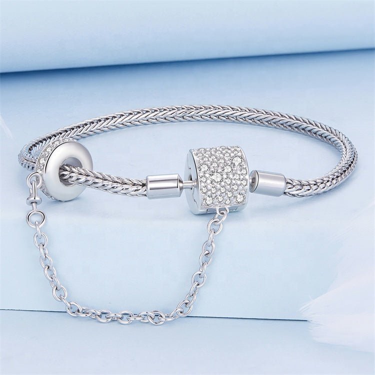 Trivellolab Sparkling Pavé Clasp Charm Bracelet