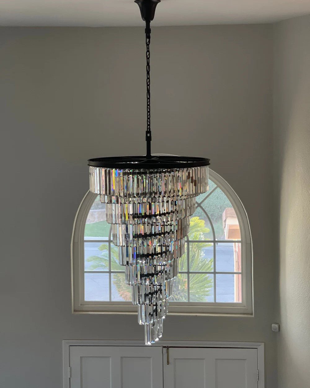Spiral Tiered Crystal Chandelier in Black Finish - D19.7"*H25.6"Warm LightTrivellolab
