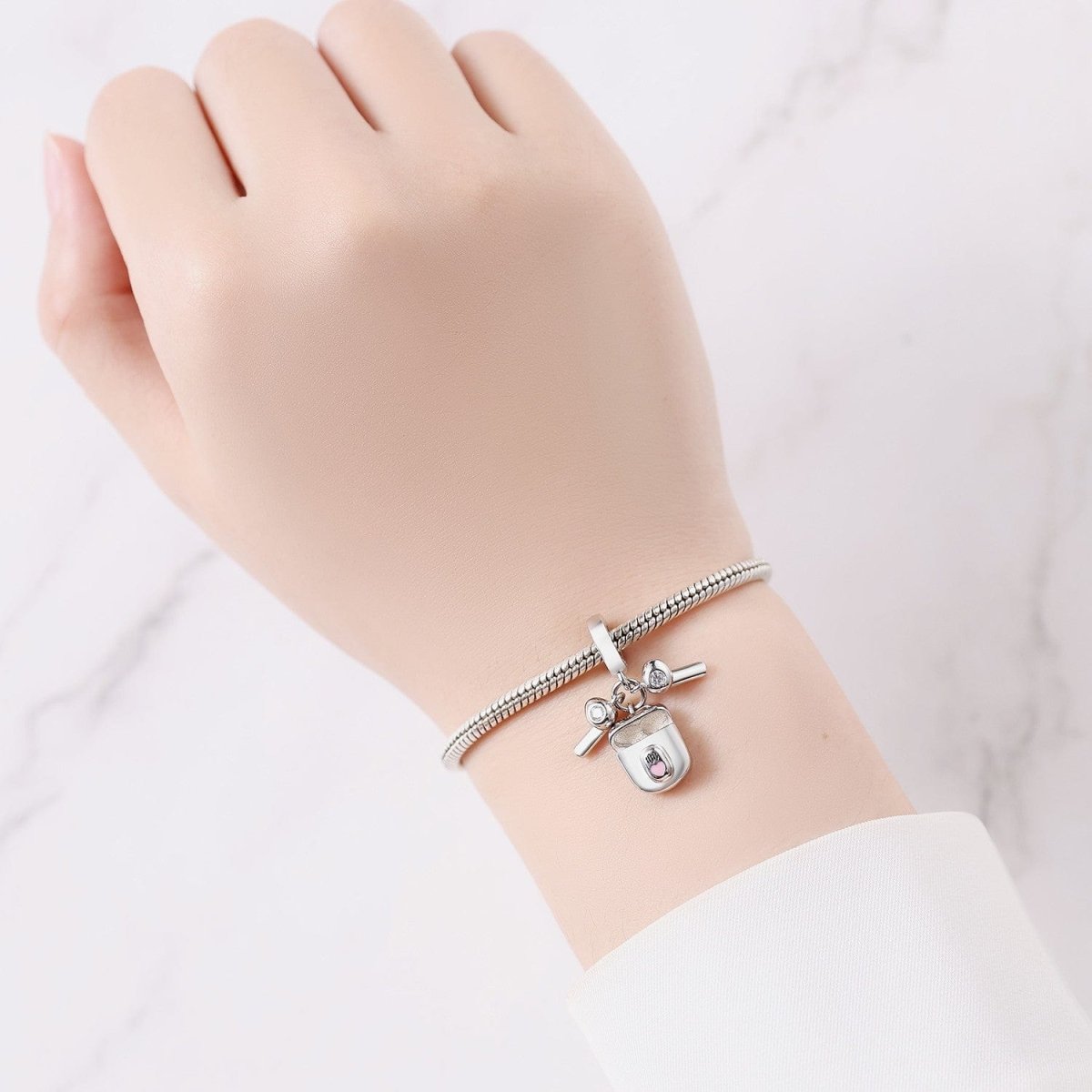 Trivellolab Wireless Earbuds & Charging Case Charm