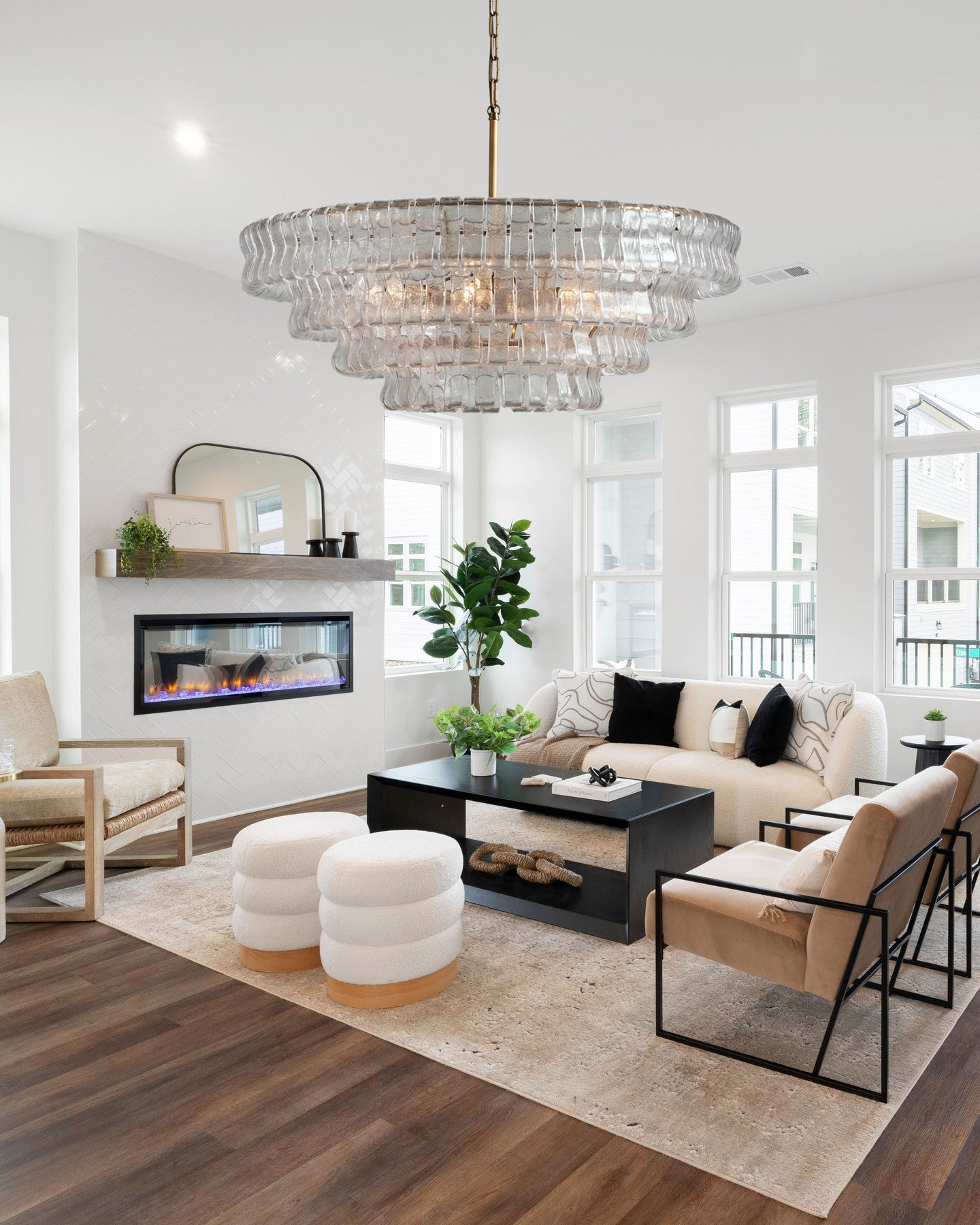 Ghiaccio Round Chandelier